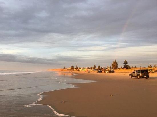 Отель Moana Beach Tourist Park Экстерьер фото